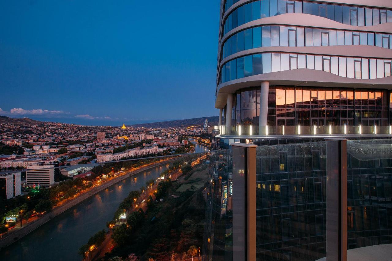 Meta Business Hotel By King David Тбилиси Екстериор снимка