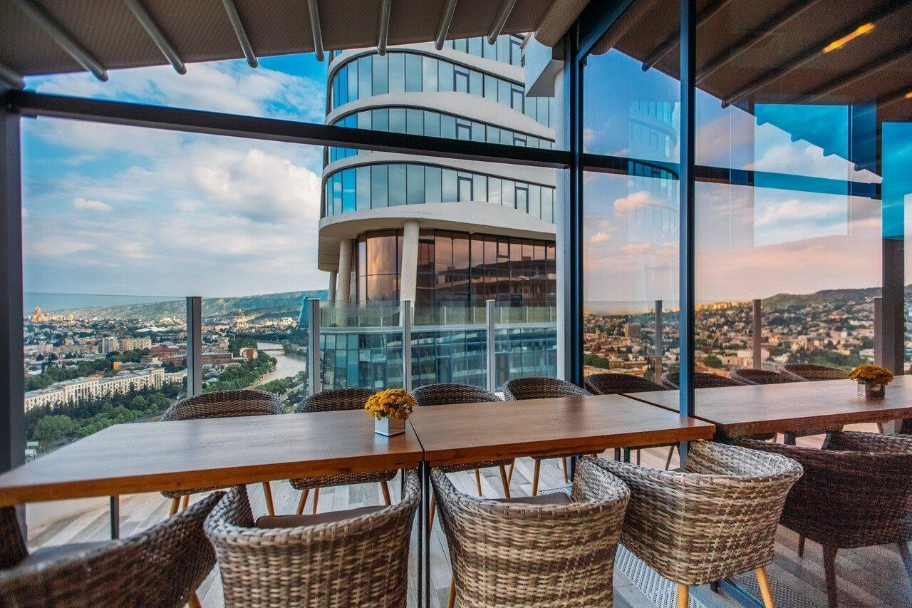 Meta Business Hotel By King David Тбилиси Екстериор снимка