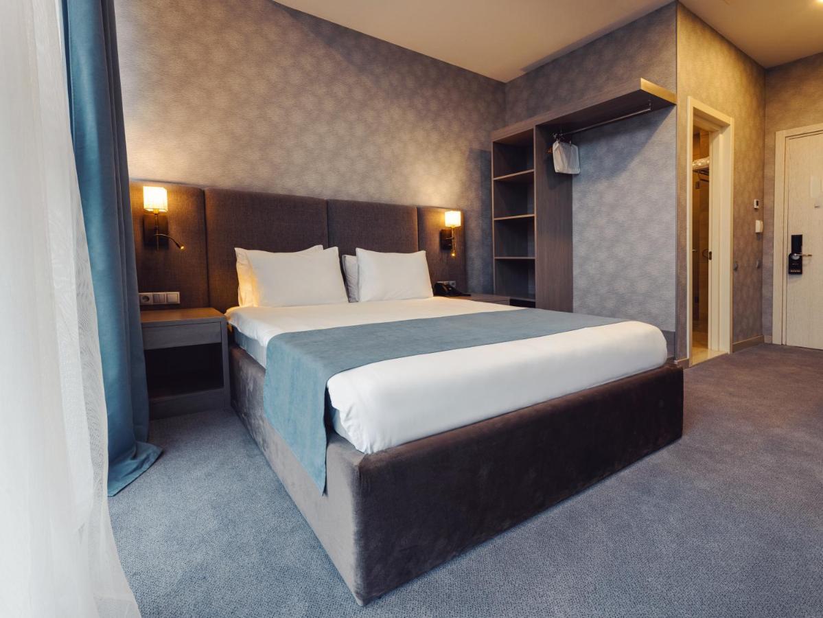 Meta Business Hotel By King David Тбилиси Екстериор снимка