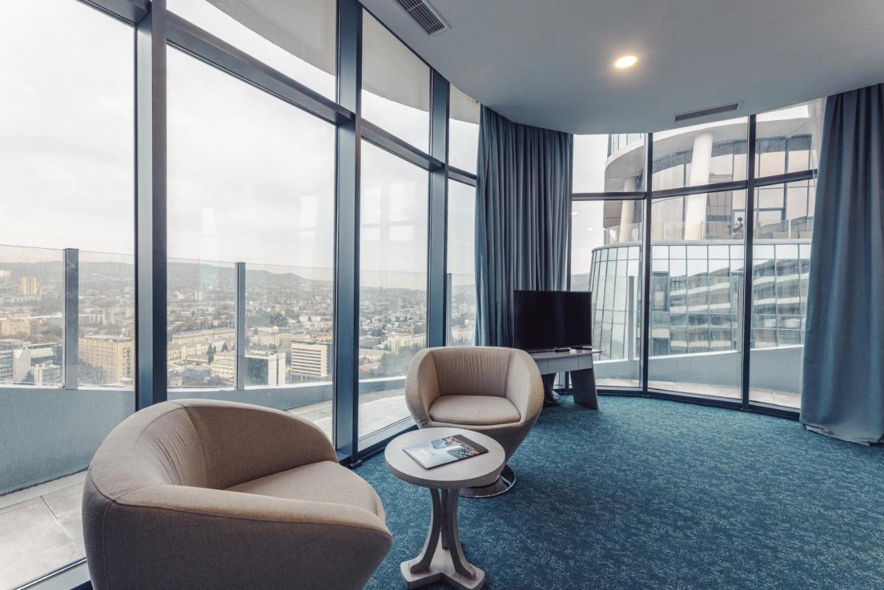 Meta Business Hotel By King David Тбилиси Екстериор снимка