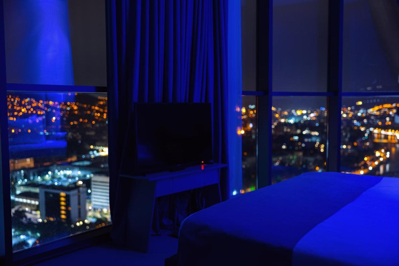 Meta Business Hotel By King David Тбилиси Екстериор снимка
