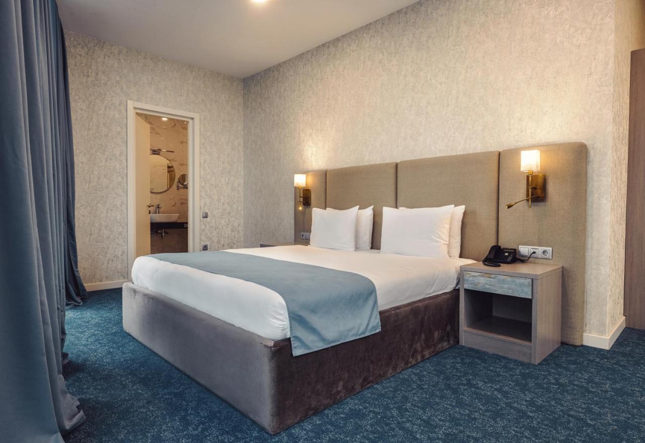 Meta Business Hotel By King David Тбилиси Екстериор снимка
