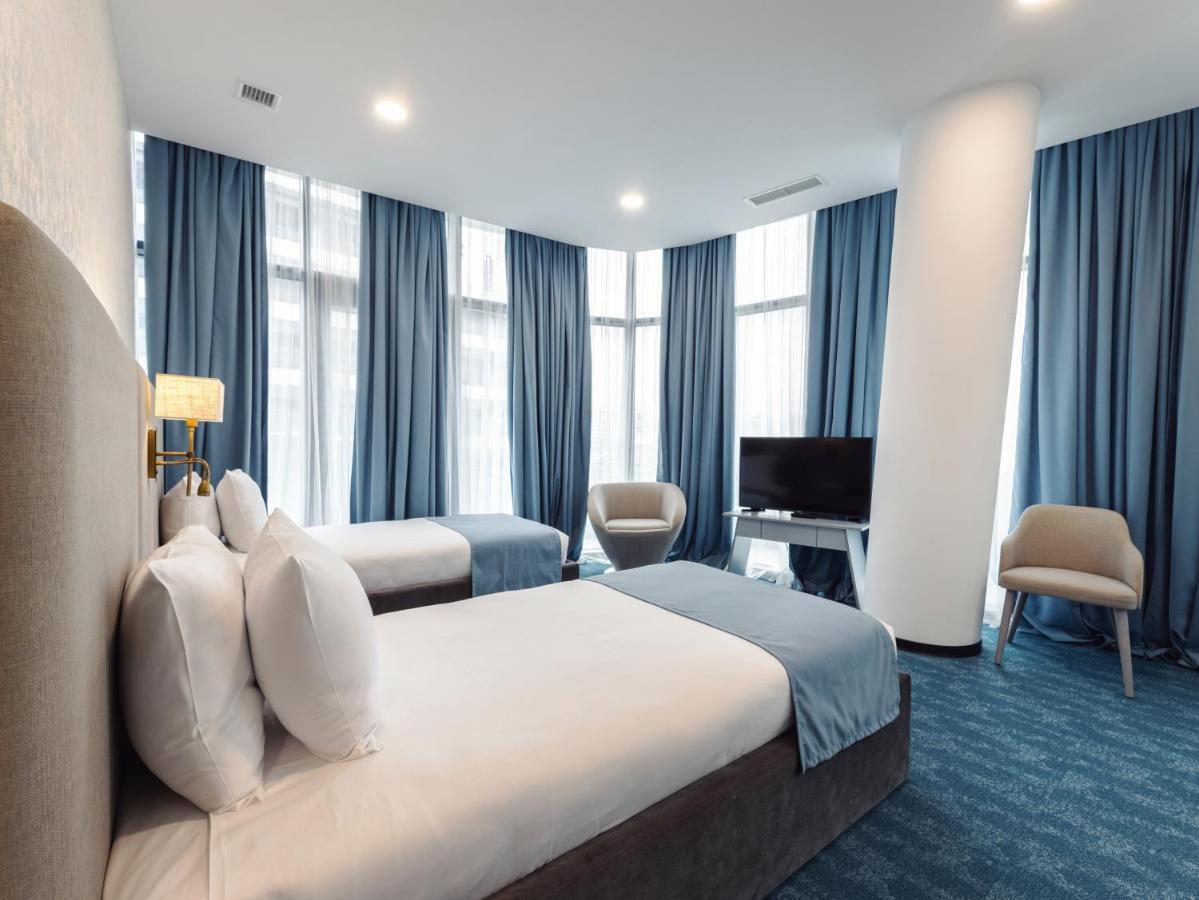 Meta Business Hotel By King David Тбилиси Екстериор снимка