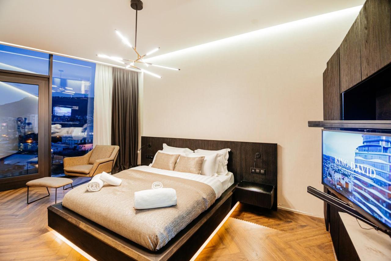 Meta Business Hotel By King David Тбилиси Екстериор снимка